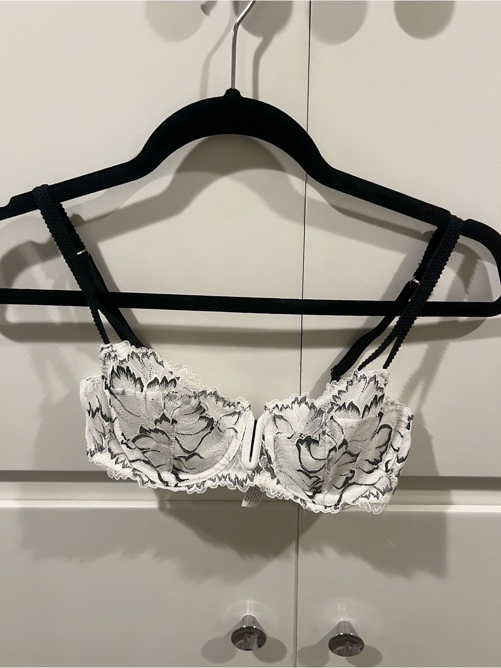 Target Black & White Floral Lace Underwire Bra